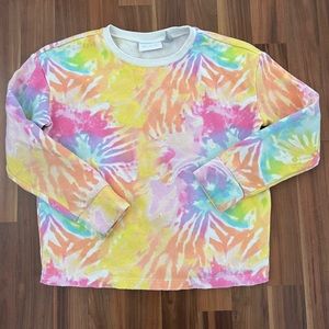 Girl’s Children’s Place crew neck sweater.